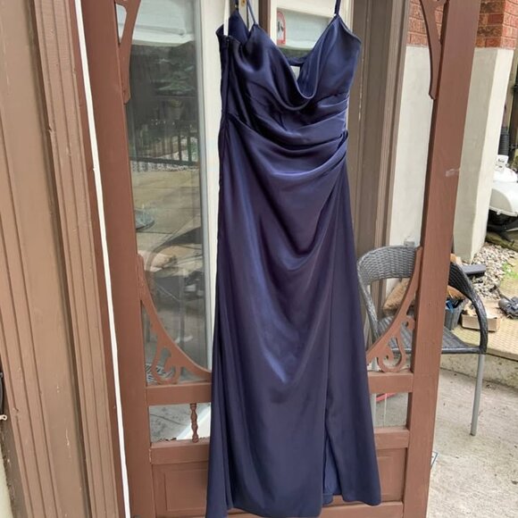 Bridesmaid / Wedding / Special Occasion Dress - Galina Signature - Picture 1 of 8